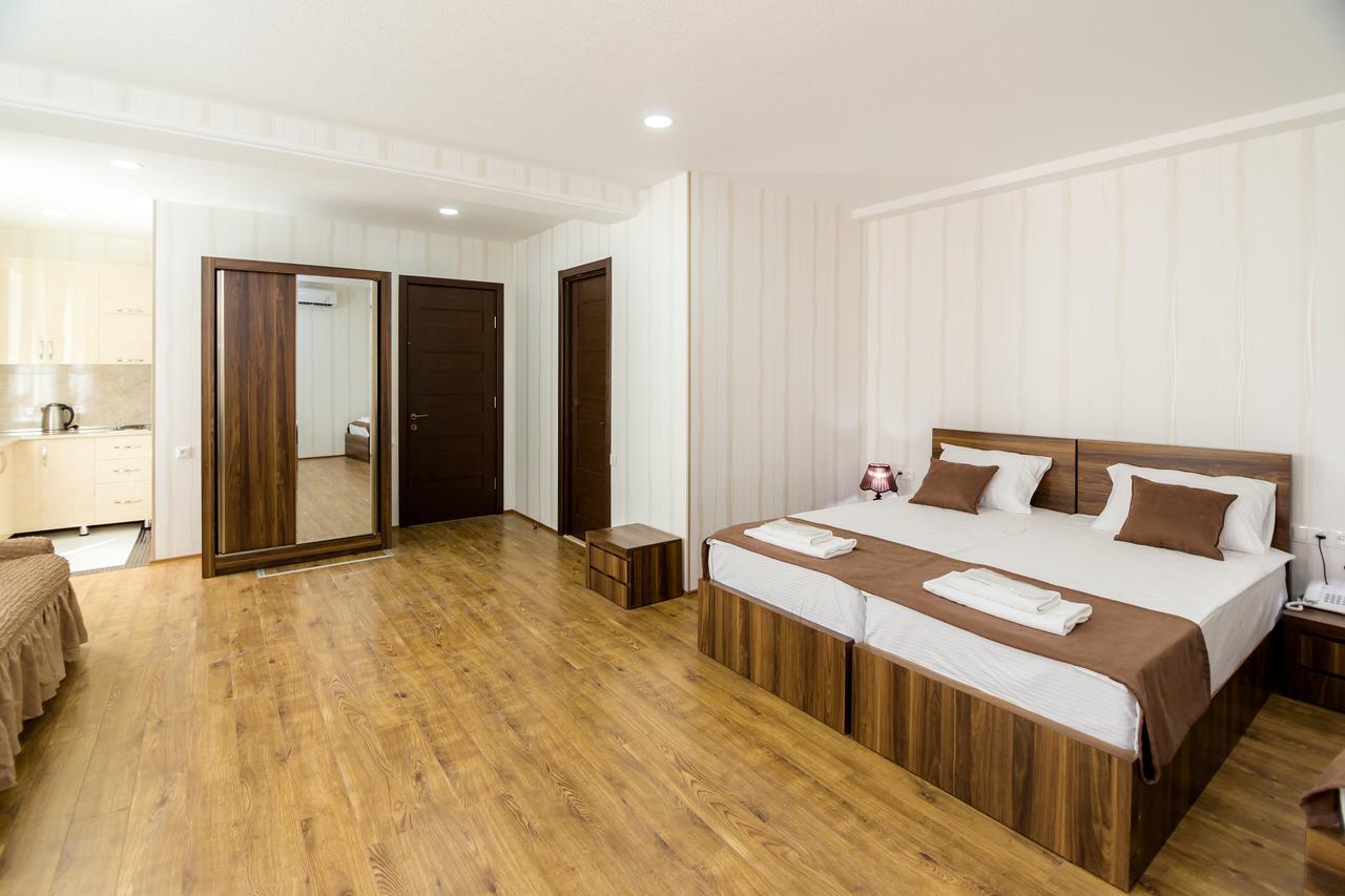 Elia Palace Hotel Tbilisi Eksteriør bilde
