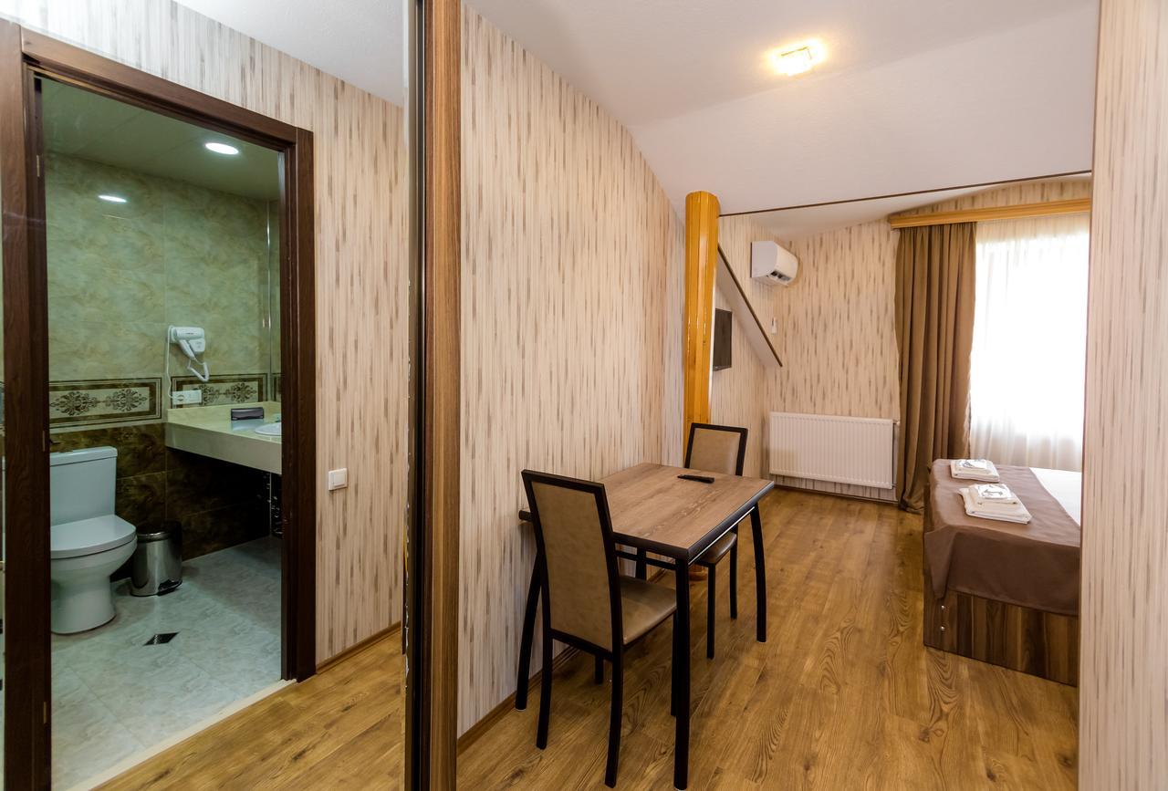 Elia Palace Hotel Tbilisi Eksteriør bilde