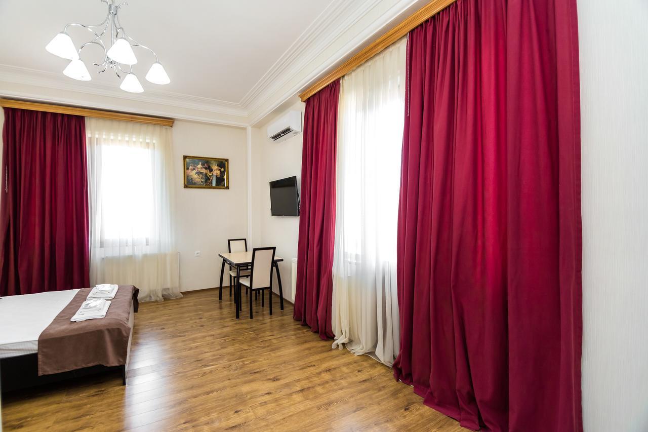 Elia Palace Hotel Tbilisi Eksteriør bilde